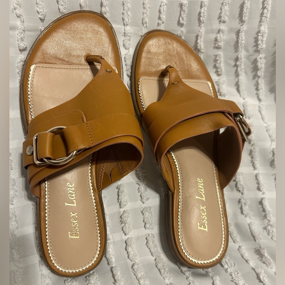 Essex Lane Women's 7 Tan Leather‎ Thong Buckle Slide Sandals Flat Shoes